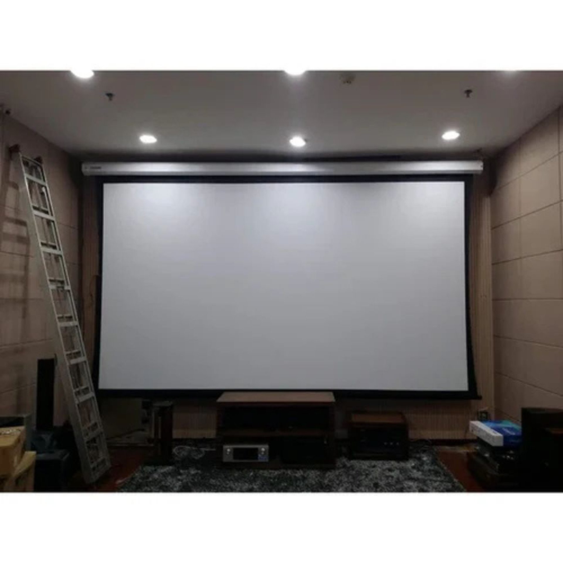 Light Wave LW-EPS-180E Electric Projector Screen 180 x 180cm
